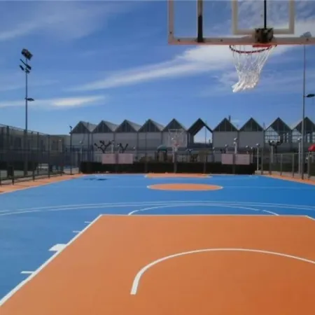 Semesterbostad Artistic And Spacious Loft In A Little Town Near The Sea And The Sedavi